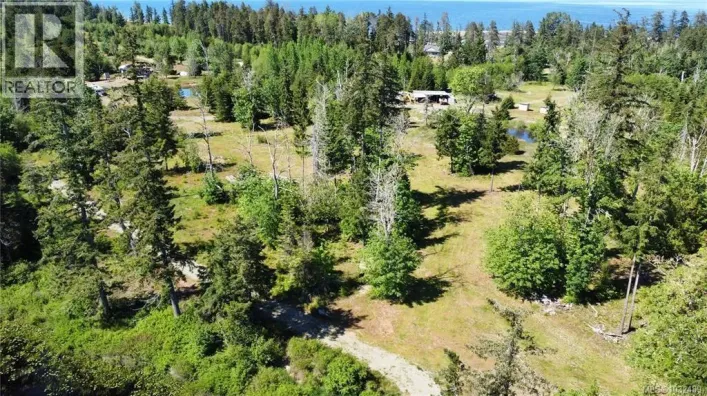 SL 6 4275 Island Hwy S, Campbell River