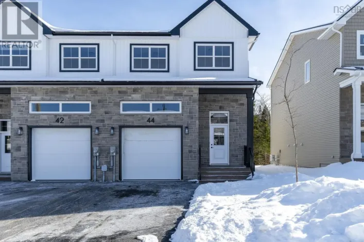 SMD-5B 44 Simona Drive, Dartmouth