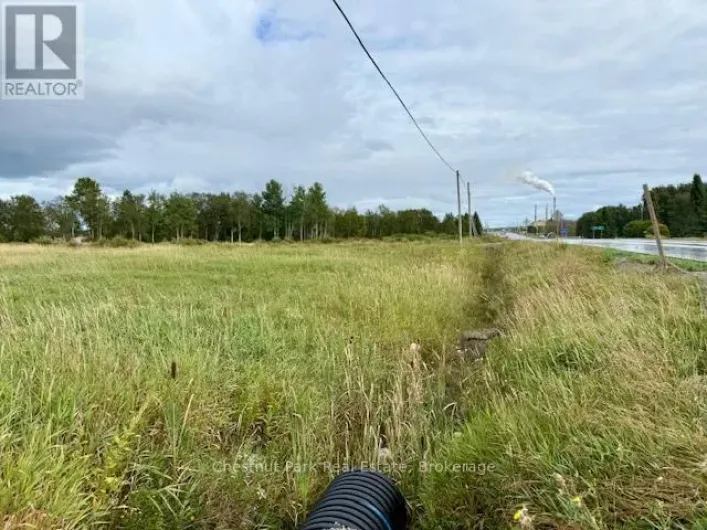 SOUTH TRIANGLE - 0 HWY 11 NORTH HIGHWAY, Englehart