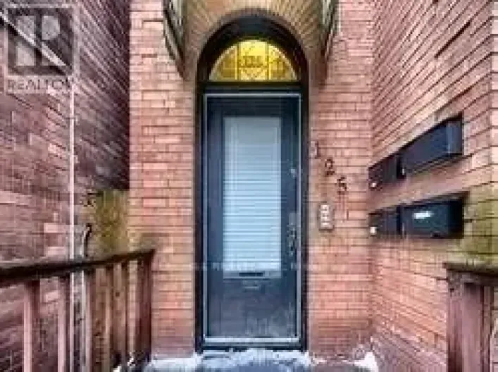 ST - 125 MAITLAND STREET, Toronto