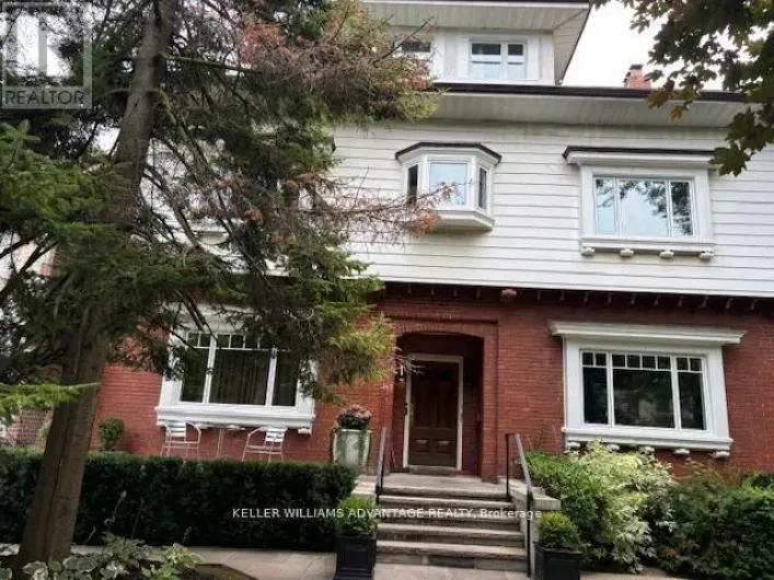 STUDIO - 347 WALMER ROAD, Toronto