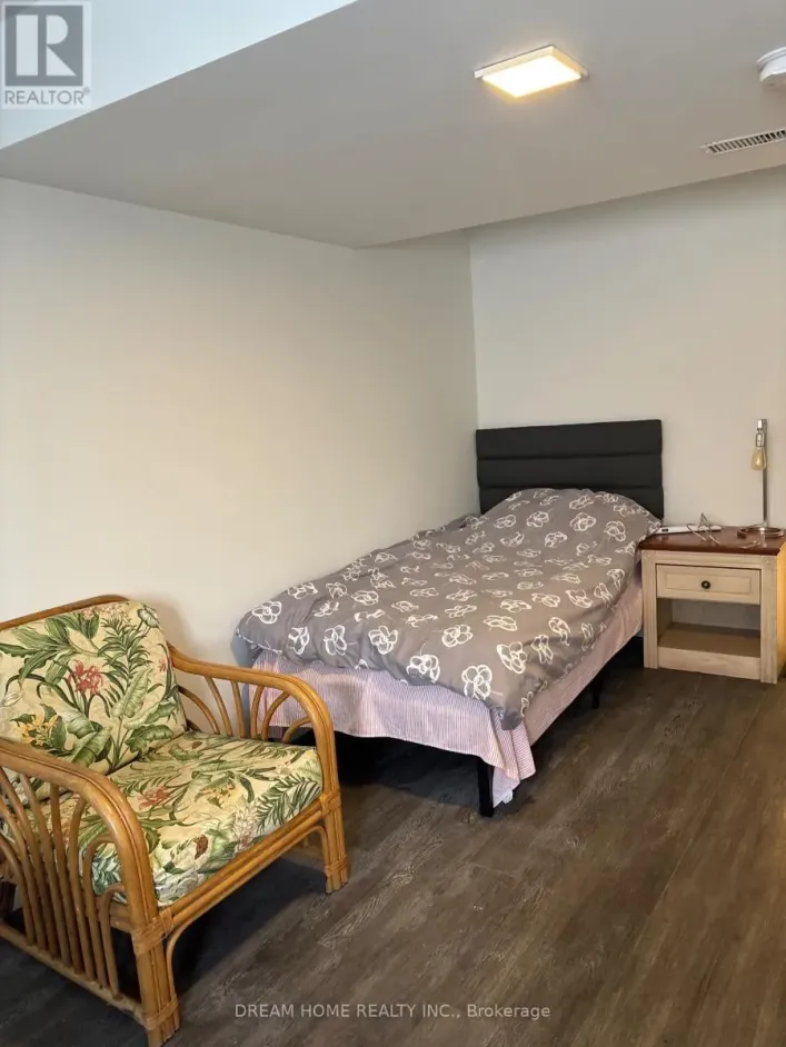 STUDIO A - 850 CLARKSON ROAD S, Mississauga