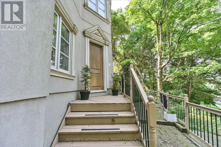 SUITE 1 - 50 OLD YONGE STREET, Toronto