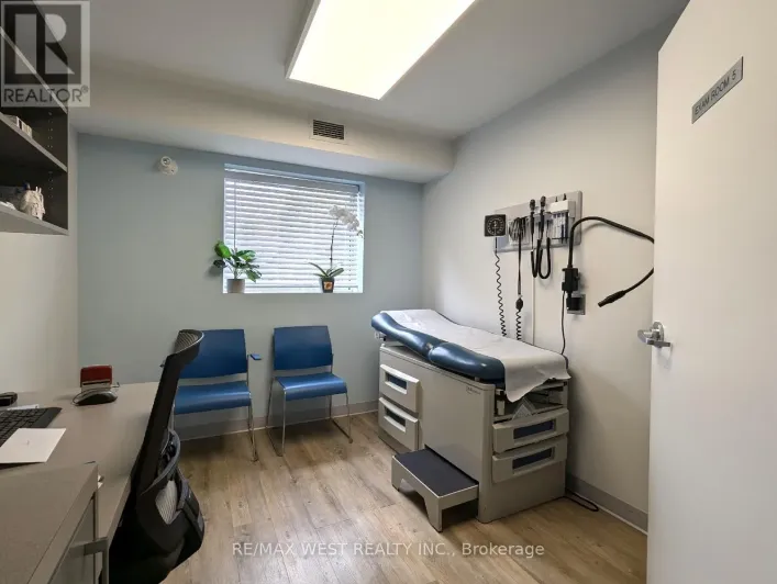 SUITE 200 (4 & 5) - 2920 DUFFERIN STREET, Toronto