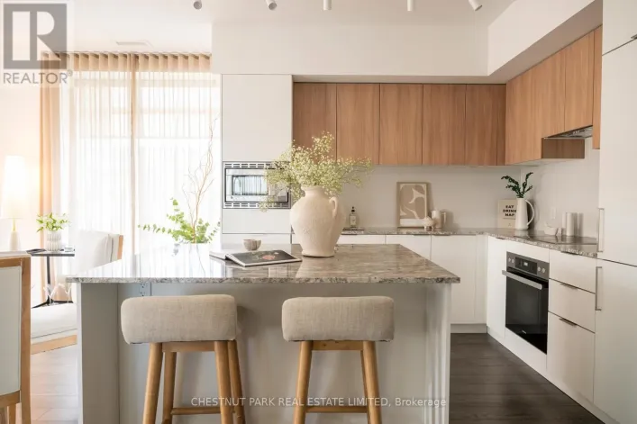 TH 01 - 20 O'NEILL ROAD, Toronto
