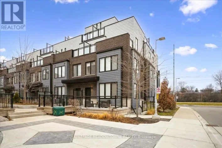 TH #1 - 2232 BROMSGROVE ROAD, Mississauga