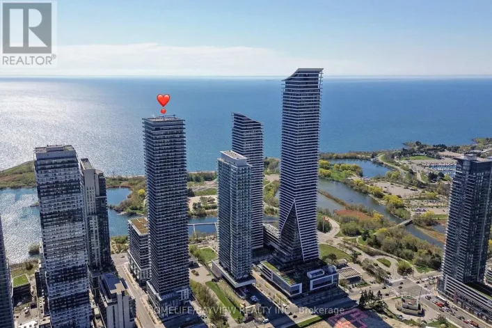 TH 101 - 70 ANNIE CRAIG DRIVE, Toronto