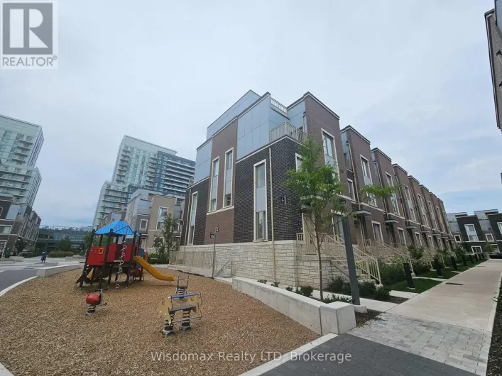 TH 141 - 31 ALMOND BLOSSOM MEWS S, Vaughan