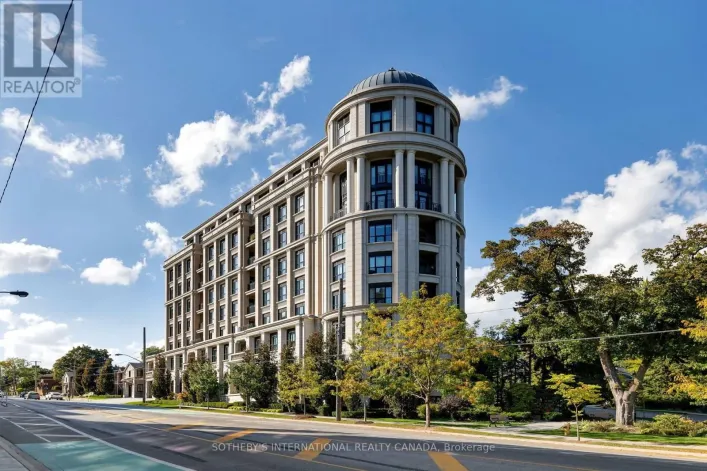 TH 2 - 4 THE KINGSWAY, Toronto