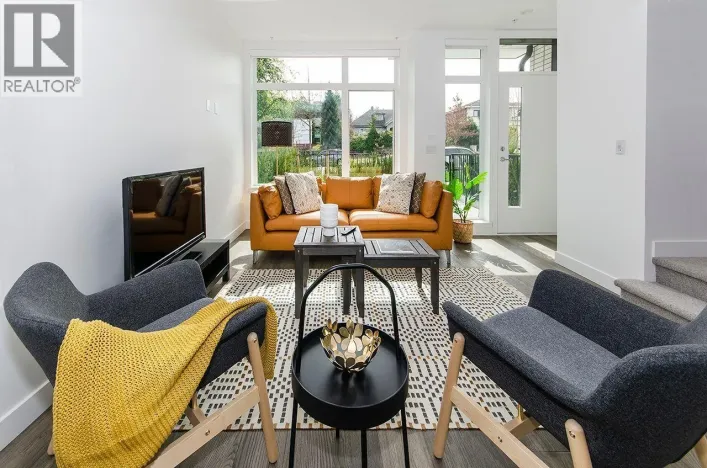 TH 561 W 29TH AVENUE, Vancouver