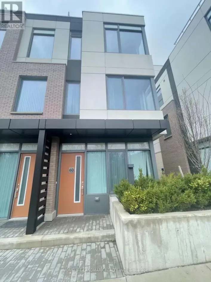 TH 60 - 1060 PORTAGE PARKWAY E, Vaughan