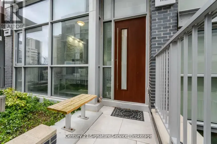 TH05 - 101 ERSKINE AVENUE, Toronto