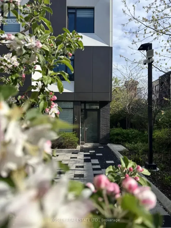 Row / Townhouse for sale: TH05 - 51 PAUL LANE GARDENS, Toronto