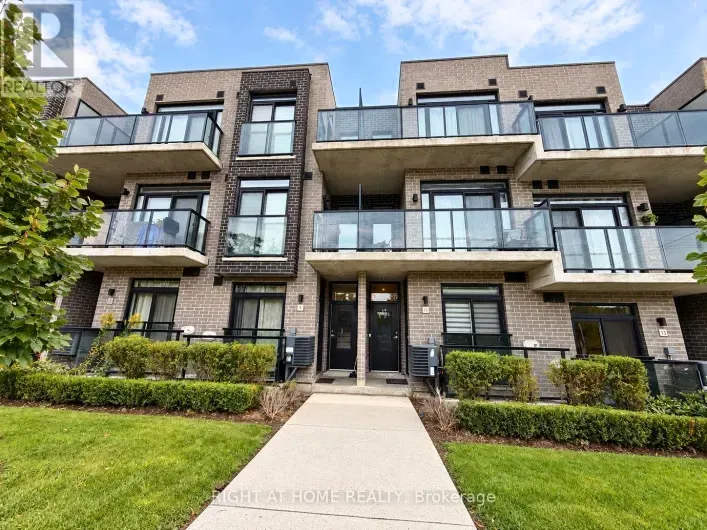 TH09 - 264 FINCH AVENUE E, Toronto