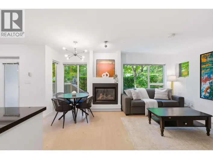 TH1 1288 CHESTERFIELD AVENUE, North Vancouver