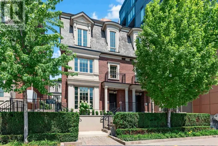 Row / Townhouse for sale: TH1 - 288 ST CLAIR AVENUE W, Toronto