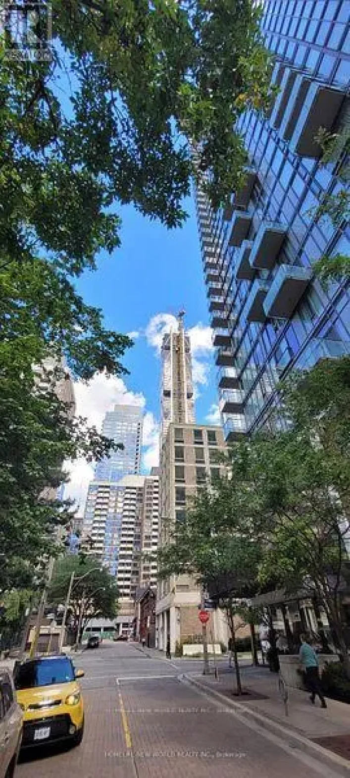 Row / Townhouse for sale: TH1 - 75 ST NICHOLAS STREET, Toronto