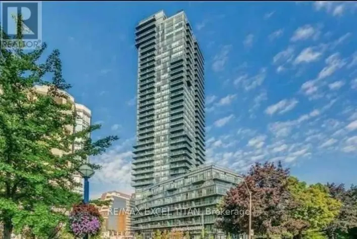 TH101 - 825 CHURCH STREET, Toronto
