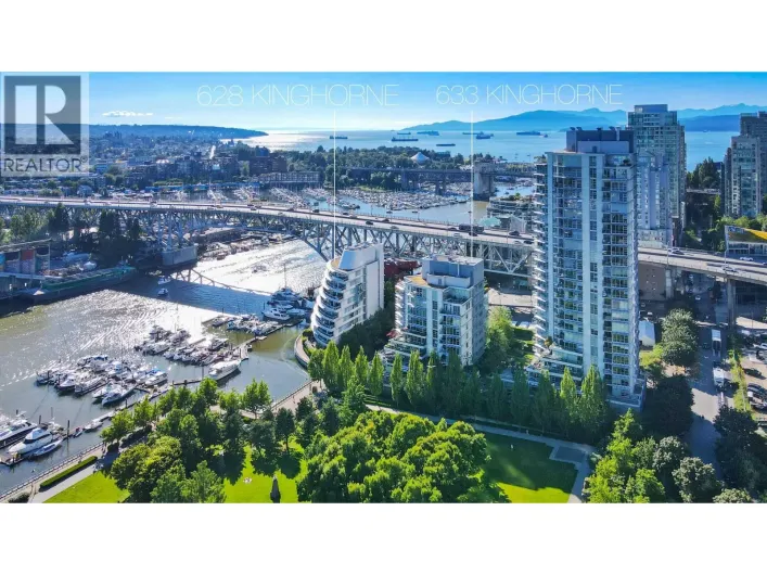 TH105 638 BEACH CRESCENT, Vancouver