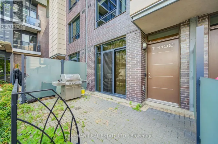 TH108 - 5 VALHALLA INN ROAD, Toronto