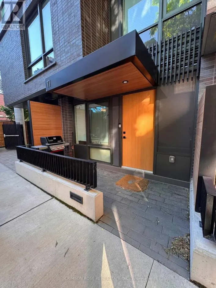 TH113 - 28 EASTERN AVENUE, Toronto