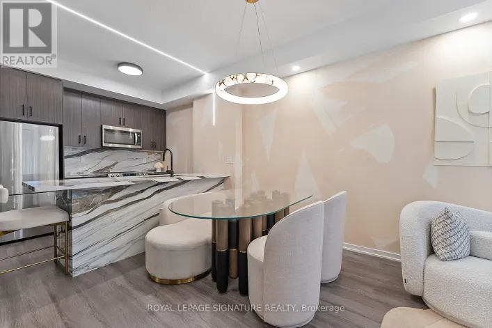 TH114 - 30 WILLIAM JACKSON WAY, Toronto