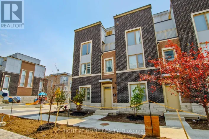 TH127 - 11 ALMOND BLOSSOM MEWS, Vaughan