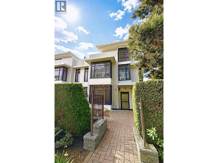 TH13 2089 ROSSER AVENUE, Burnaby