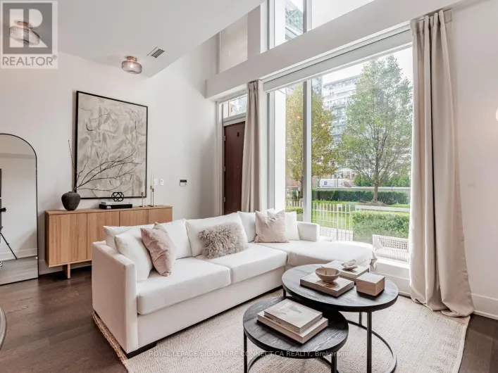 TH132 - 39 QUEENS QUAY E, Toronto