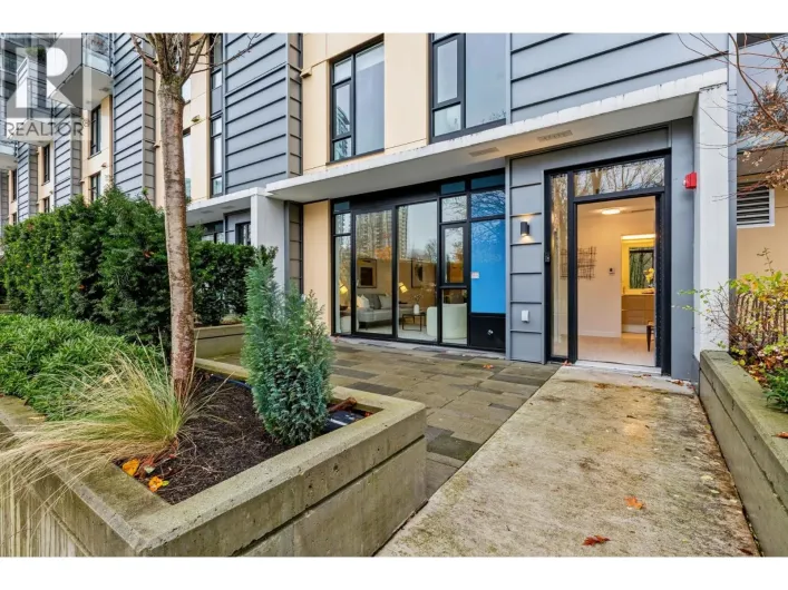 TH1431 HUNTER STREET, North Vancouver