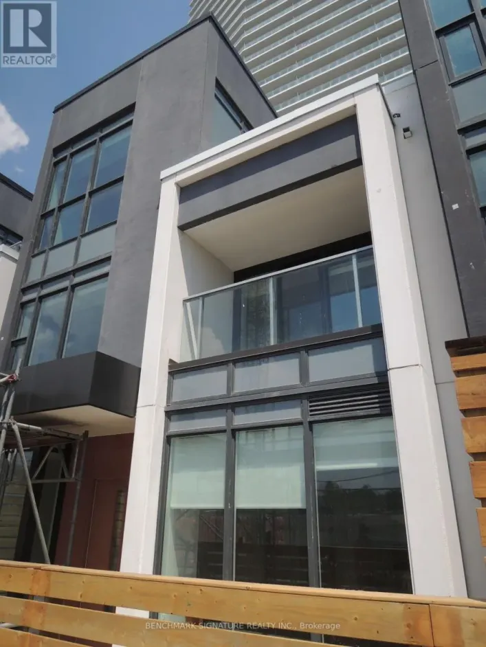 TH16 - 113 MCMAHON DRIVE, Toronto
