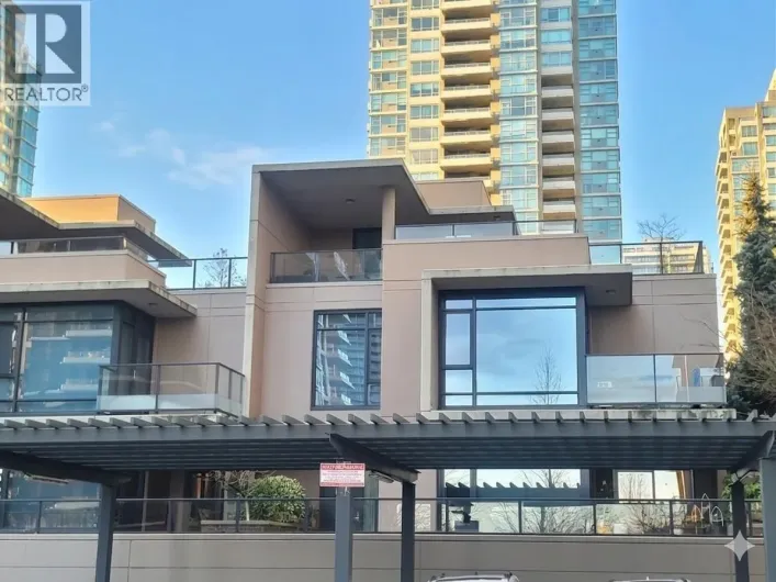 TH2 2077 ROSSER AVENUE, Burnaby