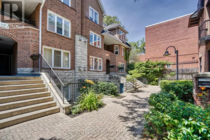 TH22 - 232 ST GEORGE STREET N, Toronto