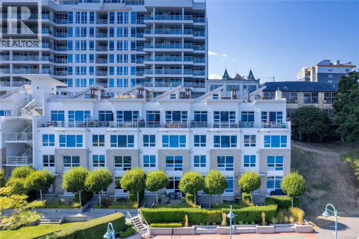TH25 38 Front St, Nanaimo
