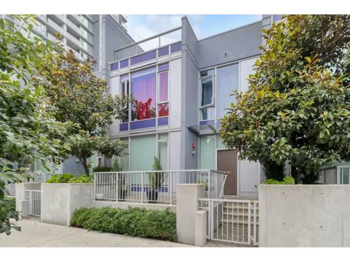 TH3 13720 100 AVENUE, Surrey