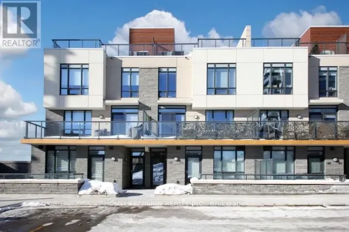 TH4 - 1245 BAYLY STREET, Pickering