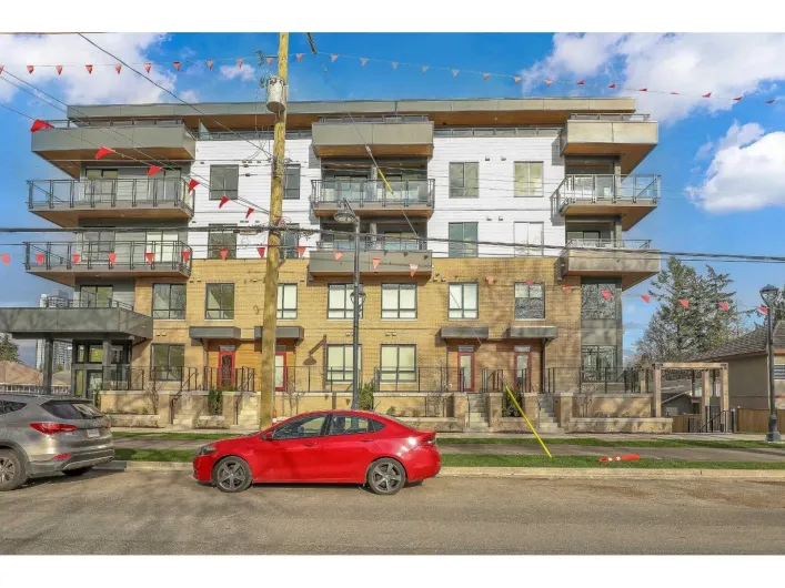 TH4 9456 134 STREET, Surrey