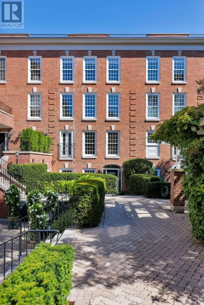 TH6 - 94 CRESCENT ROAD, Toronto