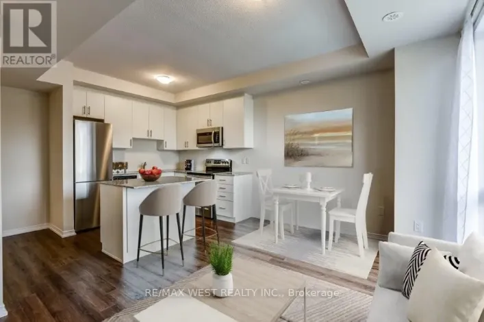 TH7 - 24 FIELDWAY ROAD, Toronto