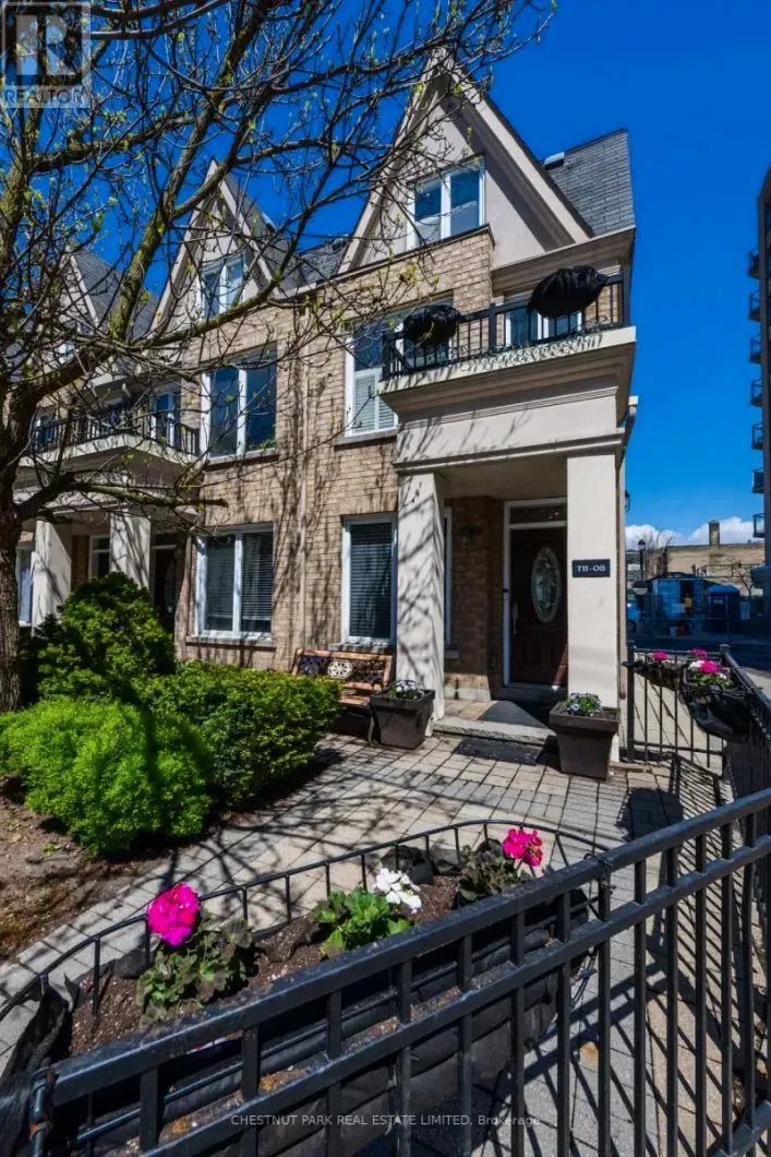Row / Townhouse for sale: TH8 - 140 BATHURST STREET, Toronto