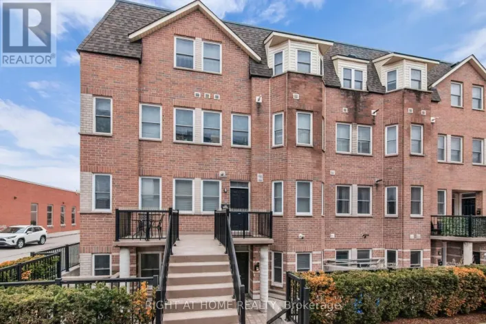 TOWNHOME 50 - 760 LAWRENCE AVENUE W, Toronto