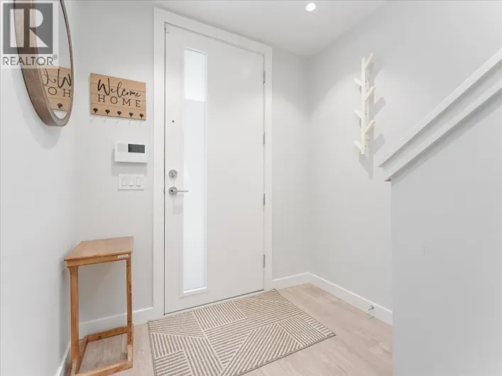 Row / Townhouse for rent: Townhouse 2728 ACADIA ROAD, Vancouver
