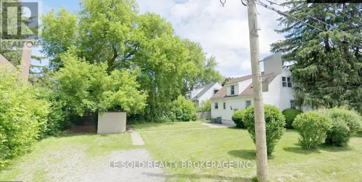 TWO ROOMS BSMT - 112 LELAND STREET, Hamilton