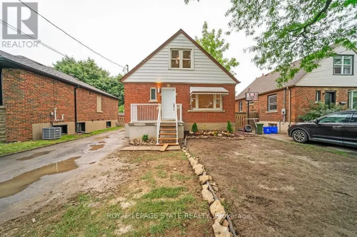 UNIT 1 - 172 EAST 34TH STREET, Hamilton