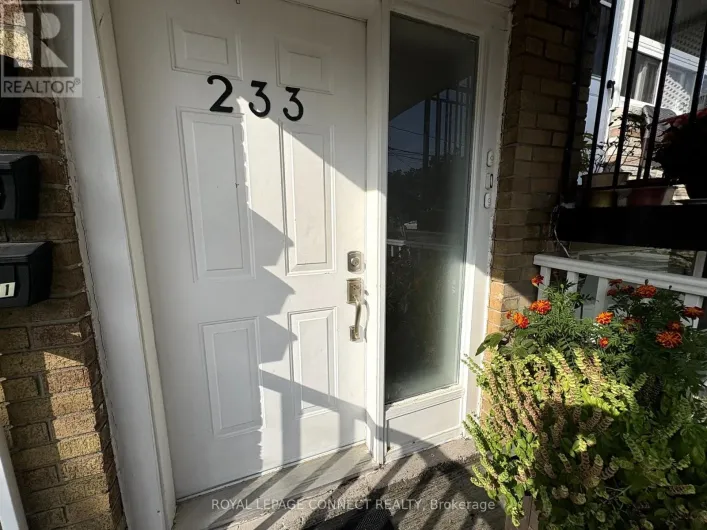 UNIT 1 - 233 PANNAHILL ROAD, Toronto
