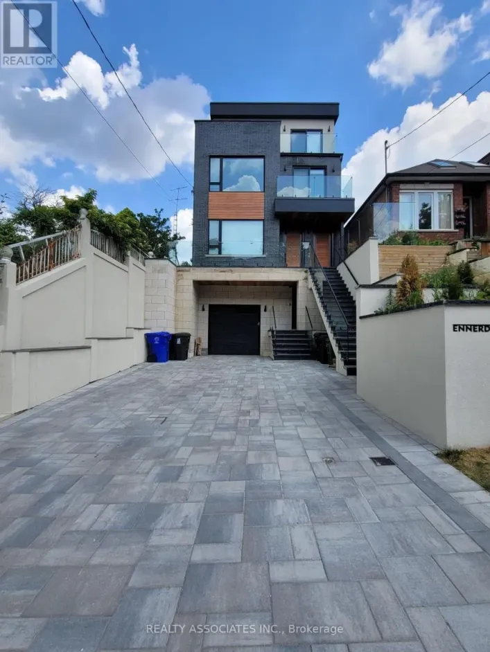 UNIT 1A - 31 ENNERDALE ROAD, Toronto