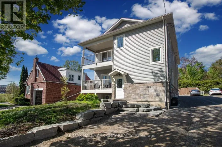 UNIT 2 - 325 PETER STREET N, Orillia