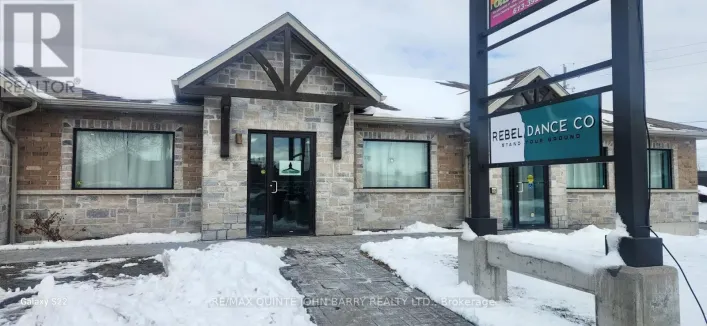 UNIT 2 - 56 MIDDLE STREET, Quinte West