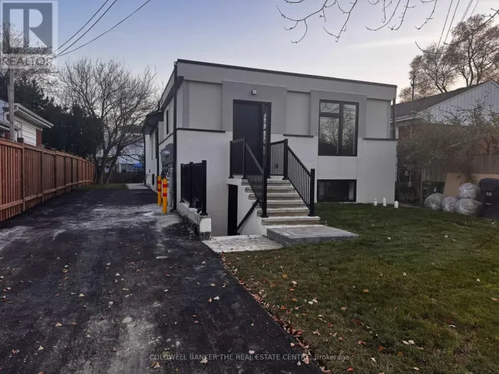 UNIT 2 - FRONT LOWER - 17 CORNWALLIS DRIVE, Toronto