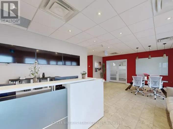 UNIT 4 - 117 WELLINGTON STREET E, Aurora